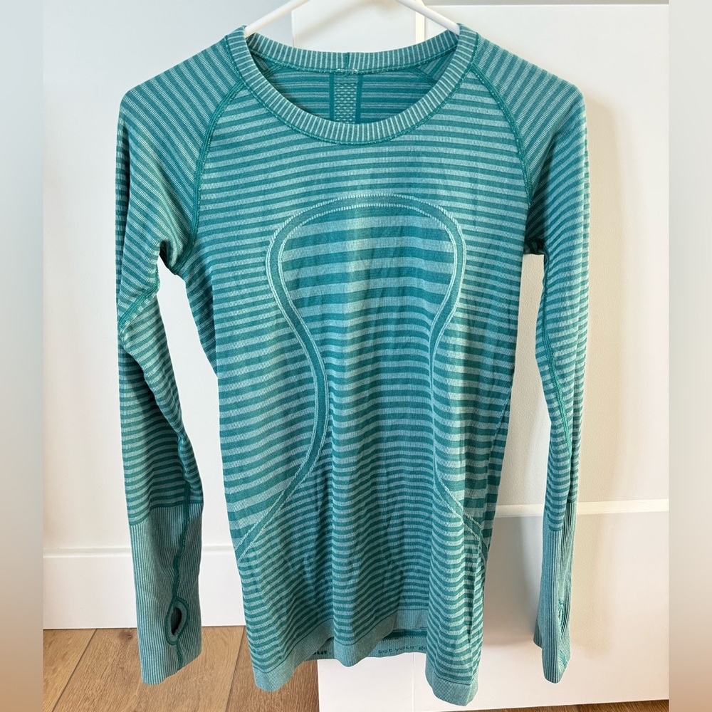 Lululemon Long Sleeve Athletic Top